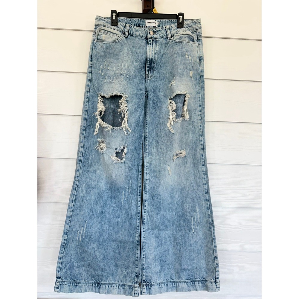 D-61- Litz by Uniq Acid Wash Distressed Wide Leg Jeans Light Blue Size 11/30